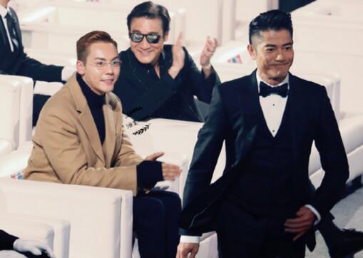 ��ΰ���ӹ����ǰ��赽ͬ��һ�� ������